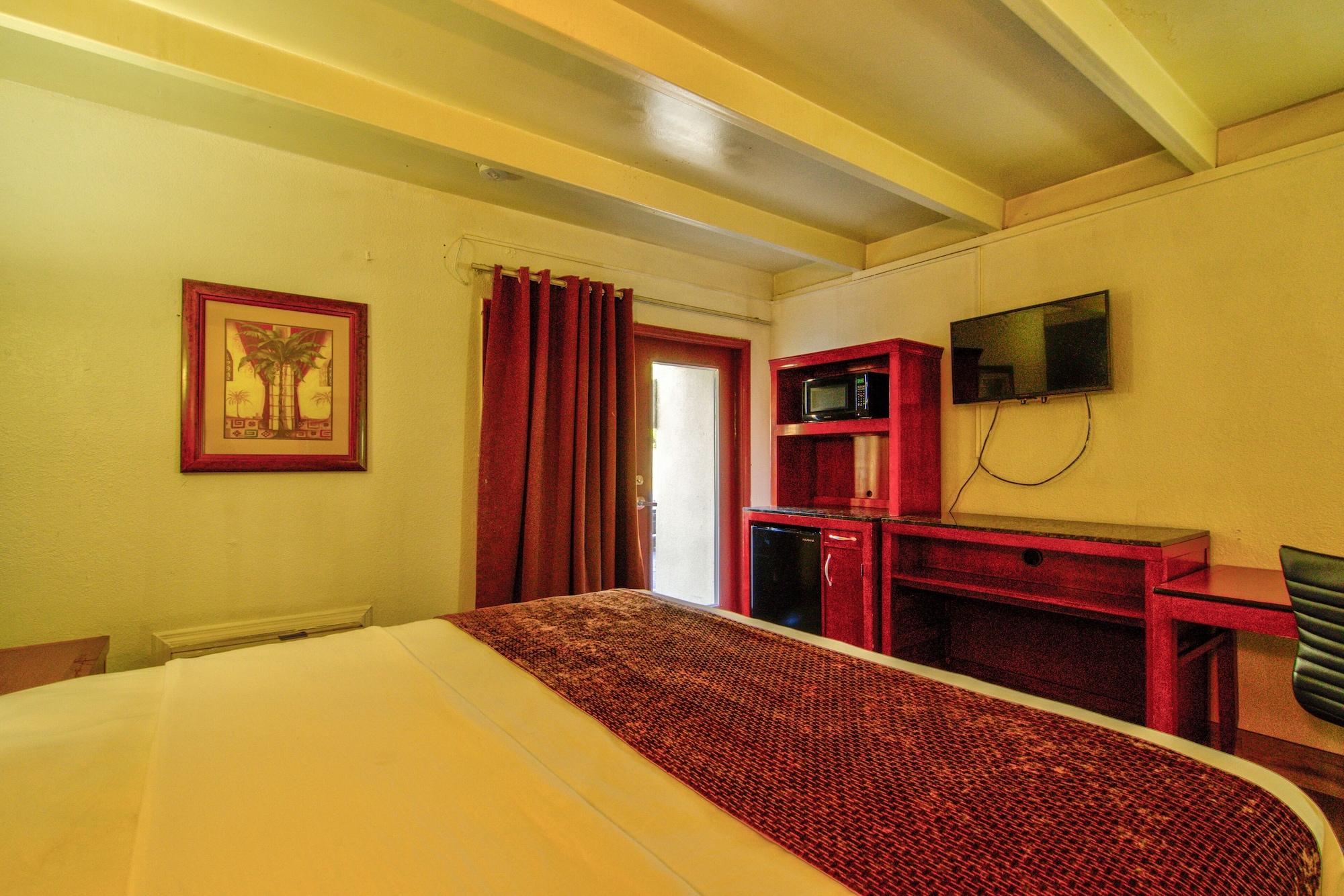 Clearwater Hotel Екстериор снимка