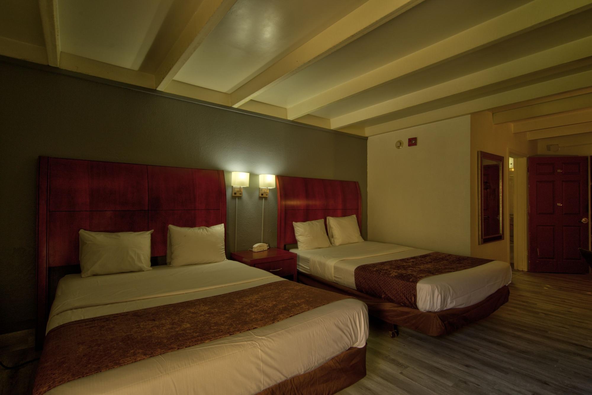 Clearwater Hotel Екстериор снимка