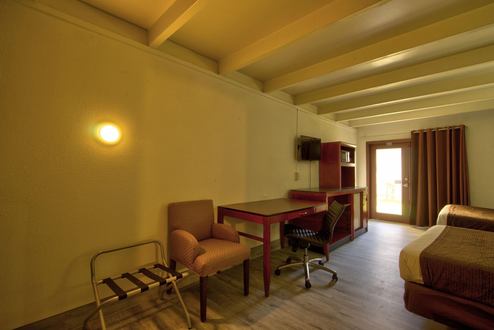 Clearwater Hotel Екстериор снимка